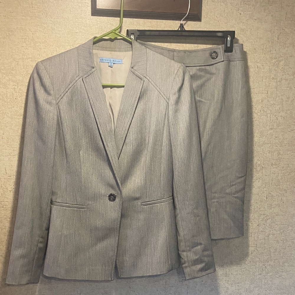 WOMENS ANTONIO MELANI Silver Blazer and Skirt Set